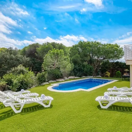 Costacabana - La Luna Villa *