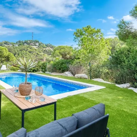 Costacabana - La Luna Villa